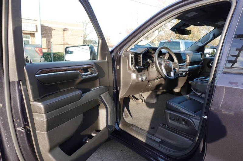 2024 GMC Sierra 1500 Elevation Standard