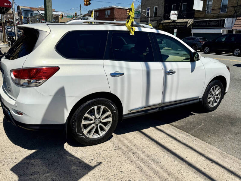 2014 Nissan Pathfinder SL