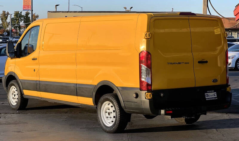 2016 Ford Transit Base photo 9