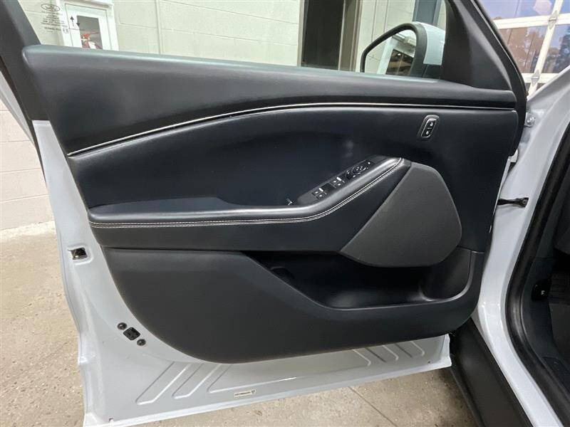 2021 Ford Mustang Mach-E Select