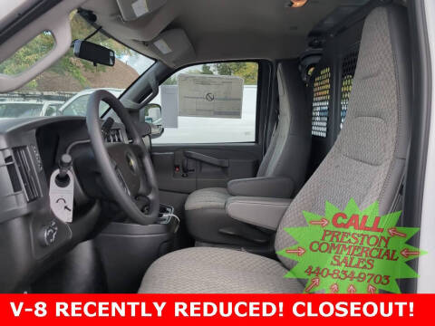 2025 Chevrolet Express 3500