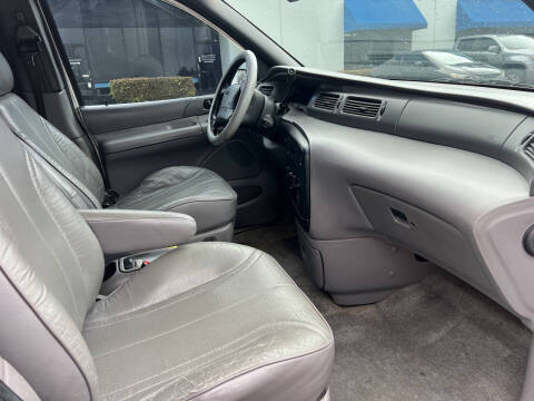 1996 Ford Windstar LX