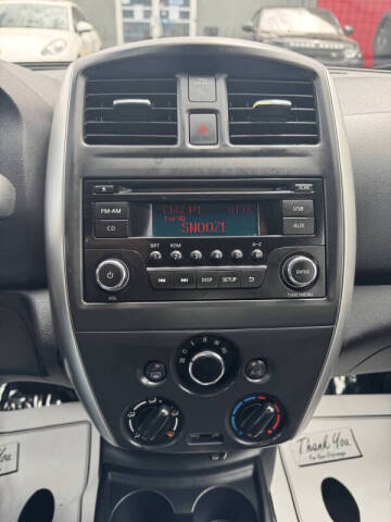 2016 Nissan Versa 1.6 SV