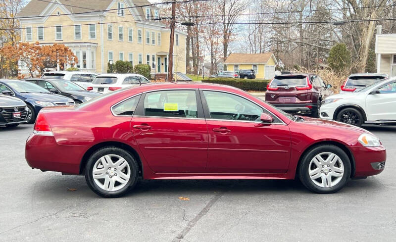 2011 Chevrolet Impala LT photo 6