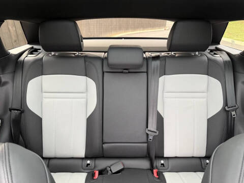 2026 Land Rover Range Rover Evoque P250 Dynamic SE