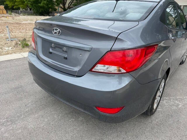 2017 Hyundai Accent SE