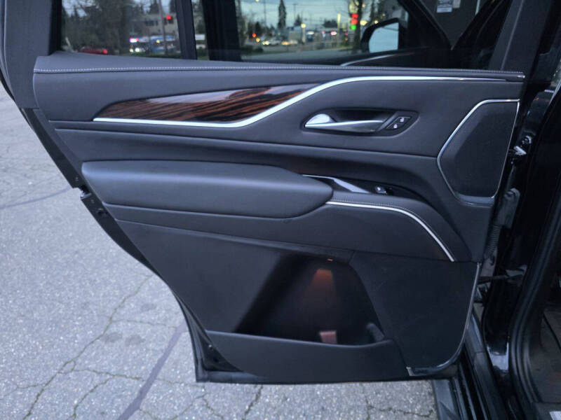 2023 Cadillac Escalade Premium Luxury