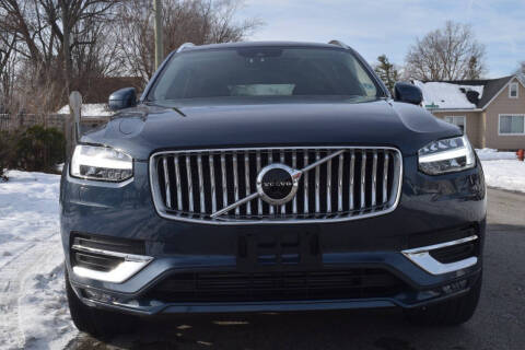 2022 Volvo XC90 T6 Inscription 6-Passenger