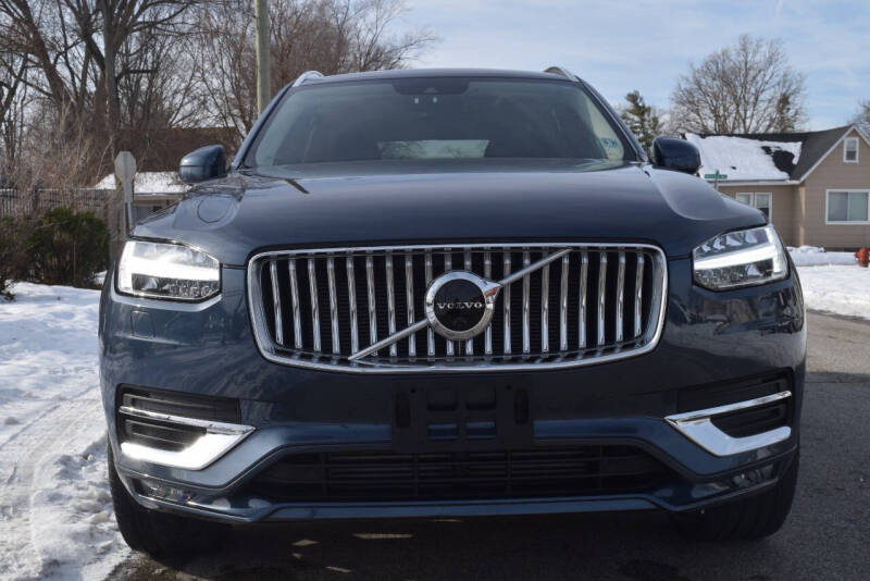 2022 Volvo XC90 T6 Inscription 6-Passenger