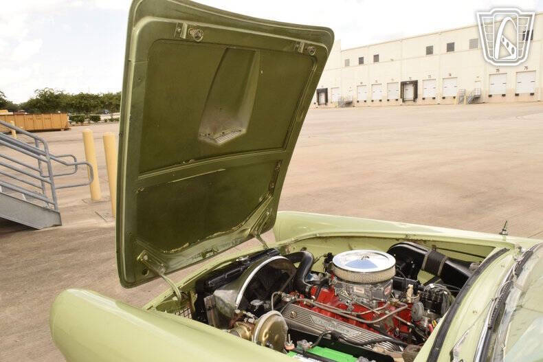 1956 Ford Thunderbird