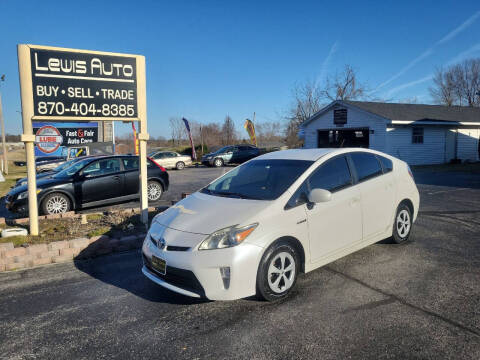 2013 Toyota Prius for sale at Lewis Auto in Mountain Home AR