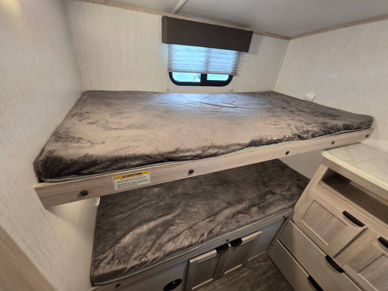 2023 Cruiser RV Shadow Cruiser