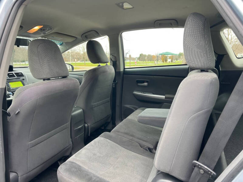 2012 Toyota Prius v Two