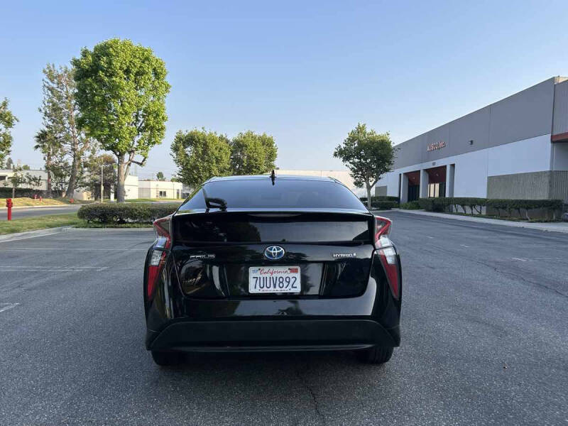 2016 Toyota Prius Three