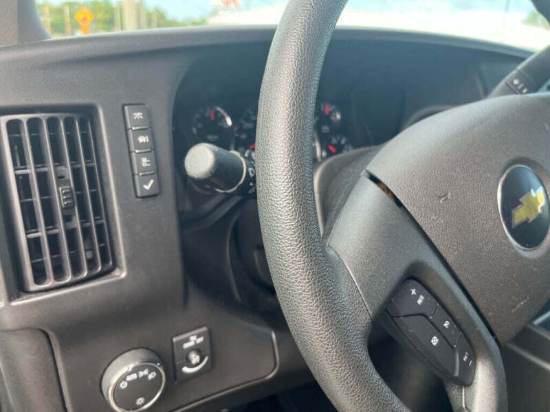2024 Chevrolet Express 2500