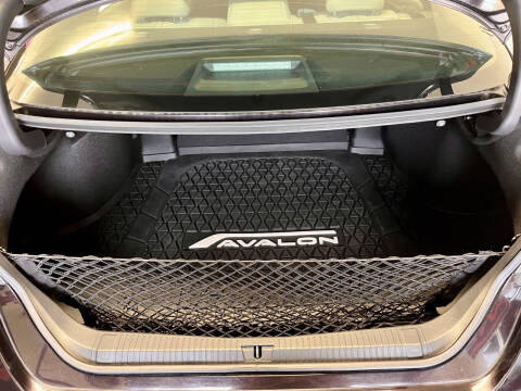 2019 Toyota Avalon XLE