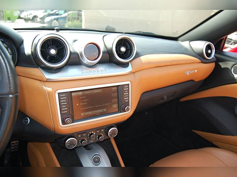 2016 Ferrari California T