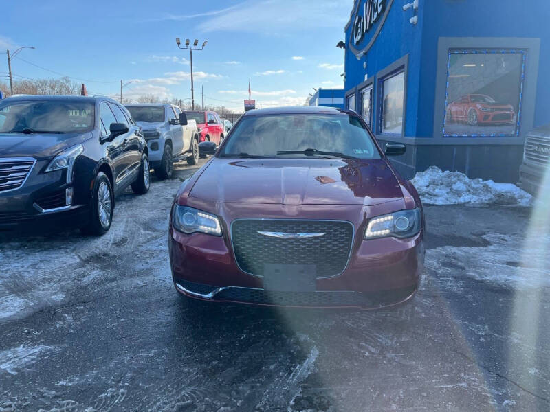 2019 Chrysler 300 Touring