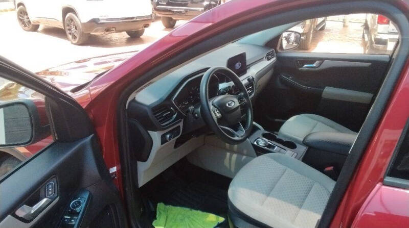 2020 Ford Escape SE