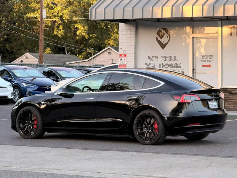 2019 Tesla Model 3 Performance