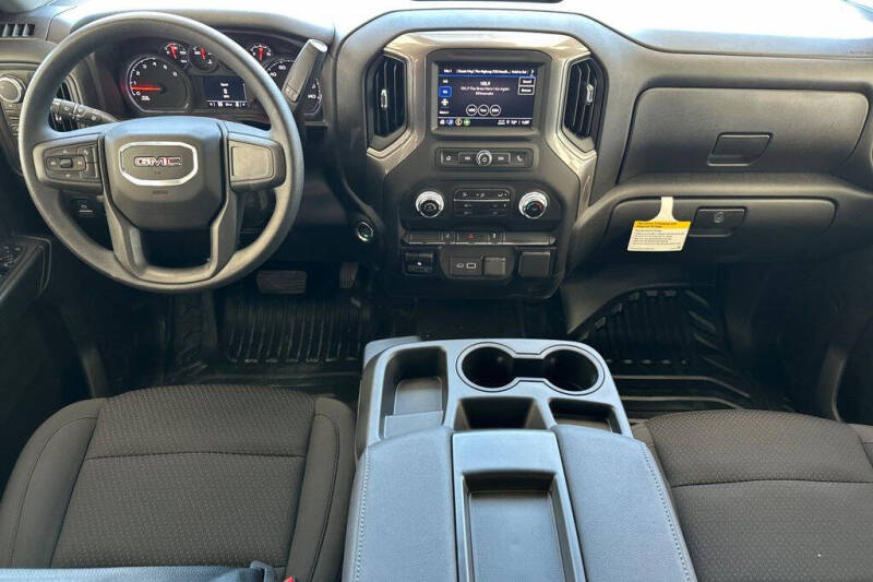 2025 GMC Sierra 3500HD