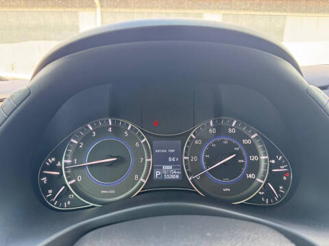 2016 Infiniti QX80