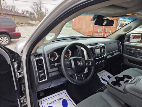 2016 RAM 1500 SLT
