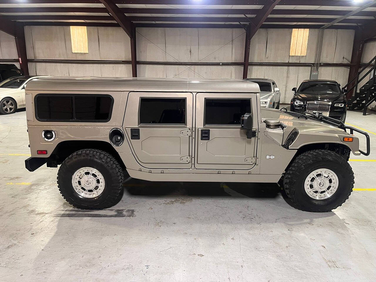 2003 HUMMER H1 for sale at Carnival Car Company in Victoria, TX