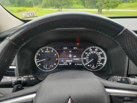 2022 Mitsubishi Outlander SE