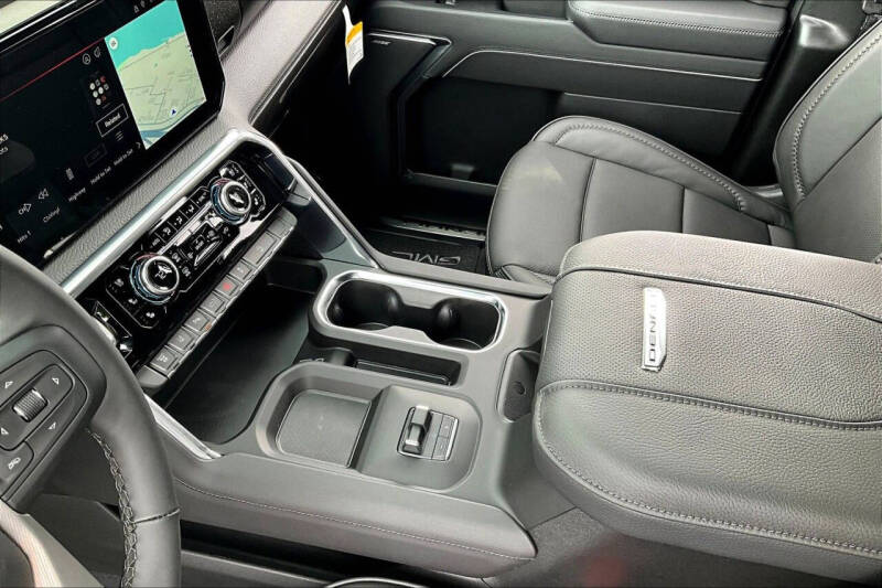 2025 GMC Sierra 3500HD
