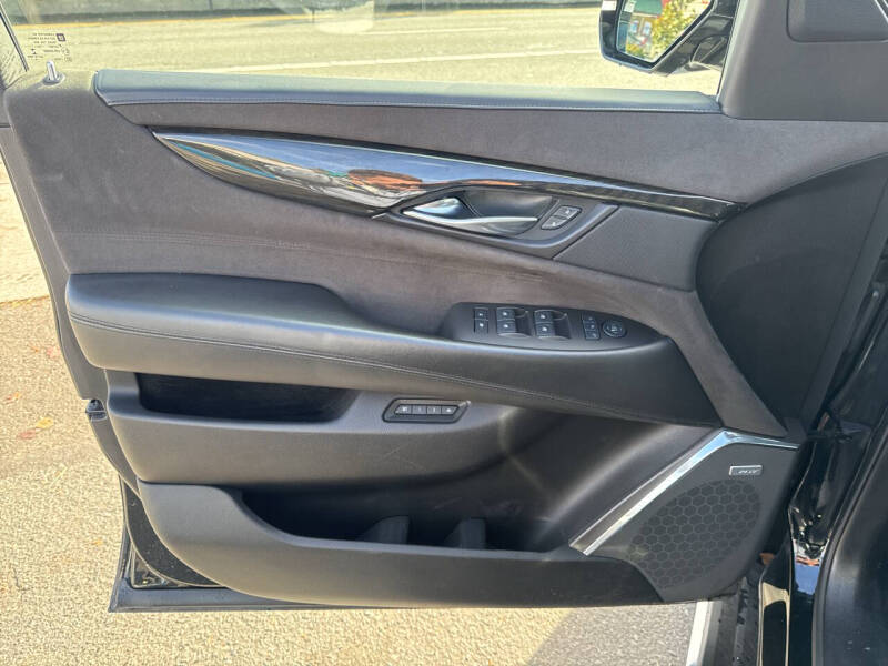 2016 Cadillac Escalade ESV Platinum