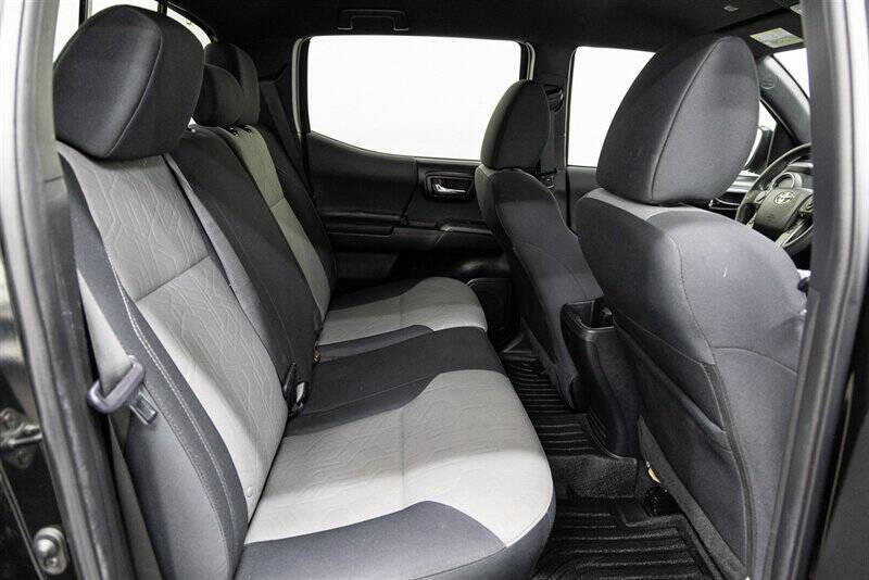 2022 Toyota Tacoma TRD Off-Road