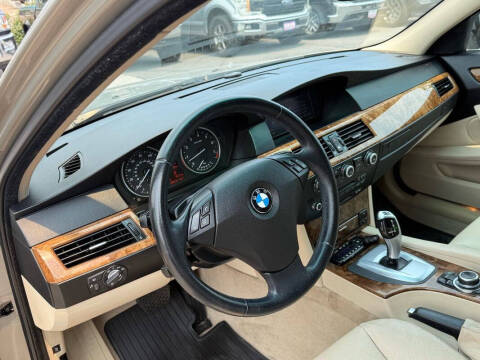 2009 BMW 5 Series 528i