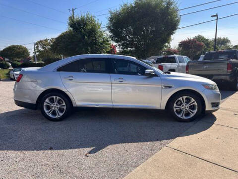 2013 Ford Taurus SEL