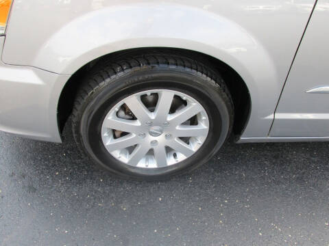 2015 Chrysler Town and Country Touring