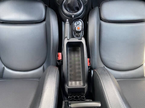 2016 MINI Hardtop 4 Door Cooper