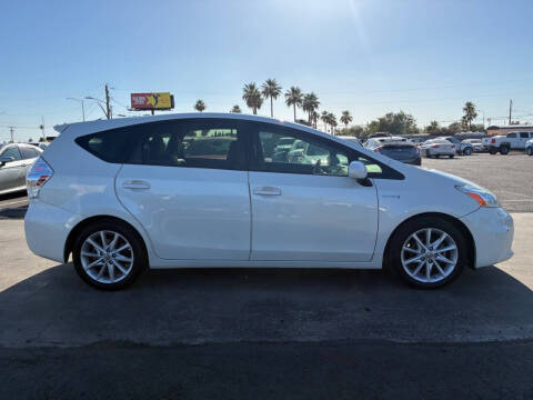 2012 Toyota Prius v Two