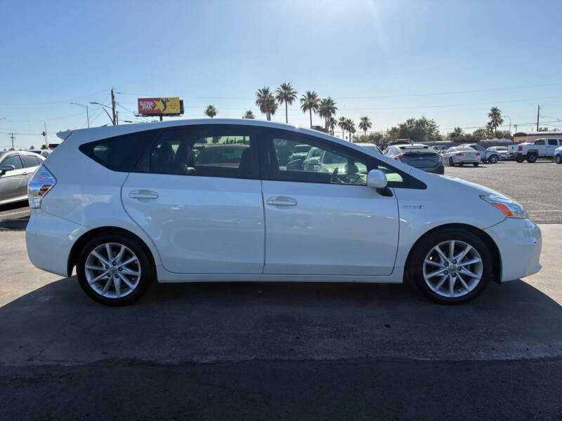 2012 Toyota Prius v Two