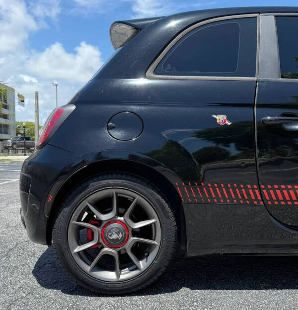 2015 FIAT 500 Abarth