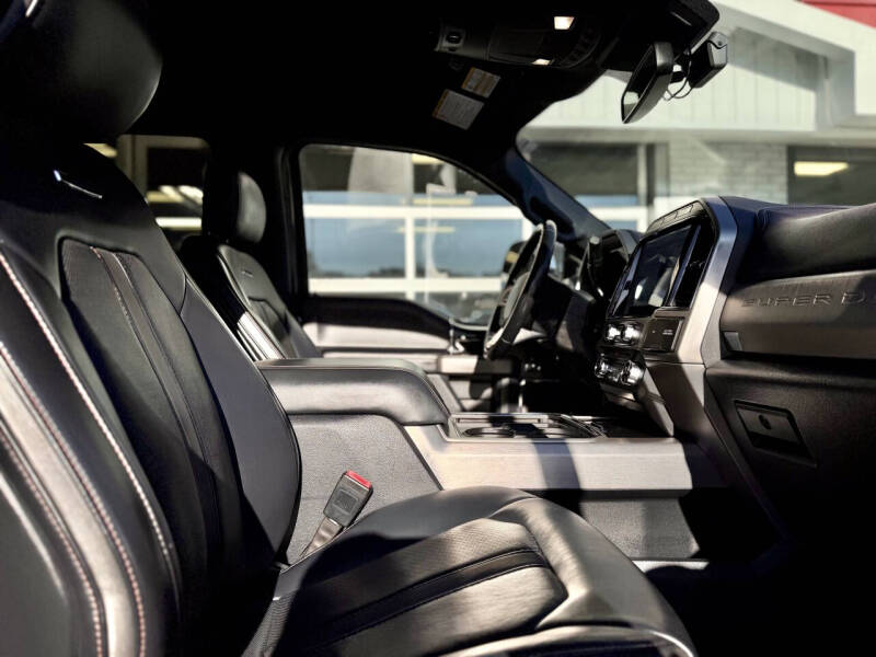 2022 Ford F-350 Super Duty Platinum