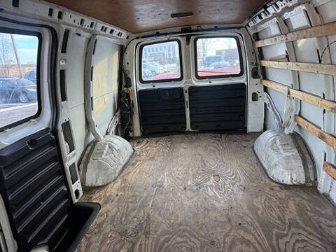 2004 Chevrolet Express 2500