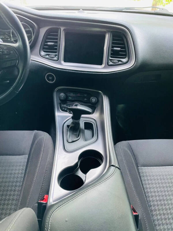 2017 Dodge Challenger