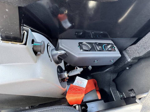 2025 Caterpillar 305.5 E2 CR