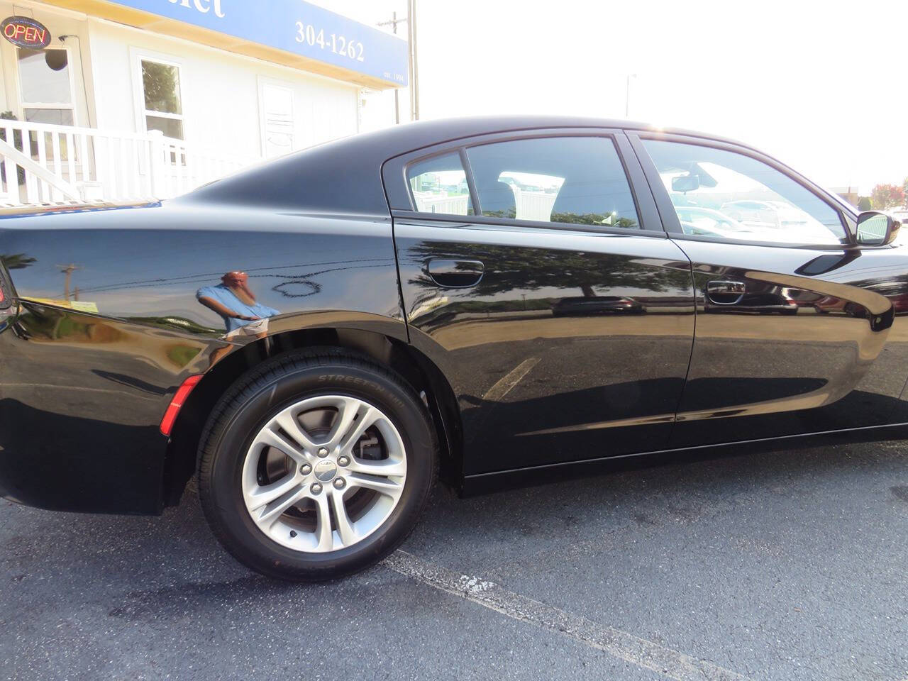 2015 Dodge Charger for sale at Colbert's Auto Outlet in Hickory, NC