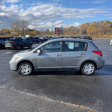 2011 Nissan Versa 1.8 S