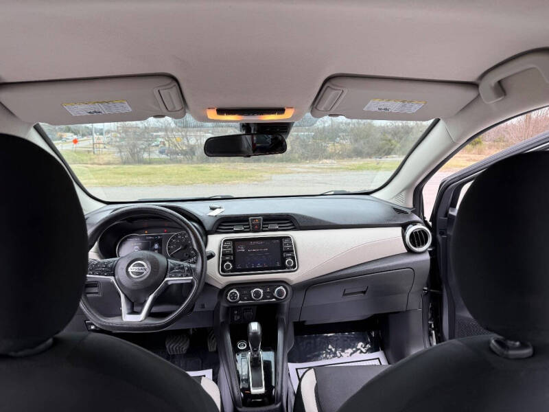 2021 Nissan Versa SV