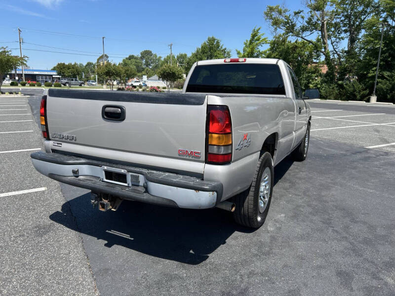 2005 GMC Sierra 1500 Work Truck