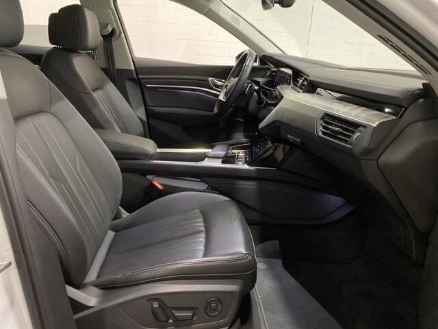 2024 Audi Q8 e-tron quattro Premium Plus