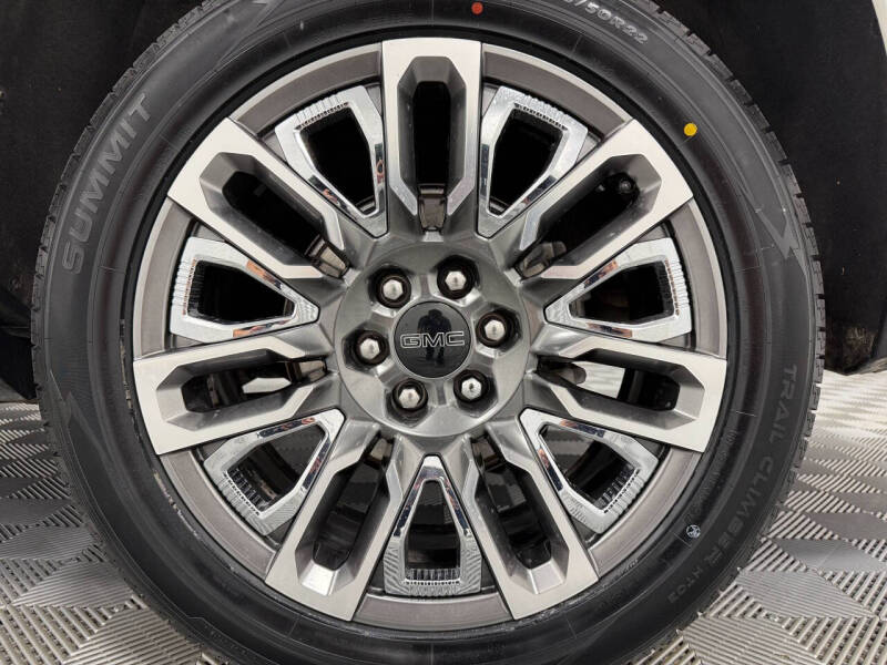2023 GMC Yukon Denali Ultimate