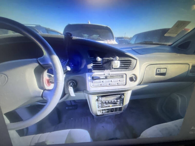 2001 Toyota Sienna LE